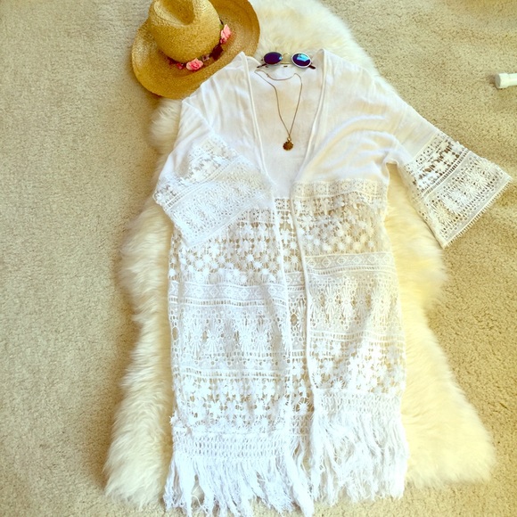 Free People Tops - FREE PEOPLE COTTON LACE KIMONO CARDI w/ FRINGES